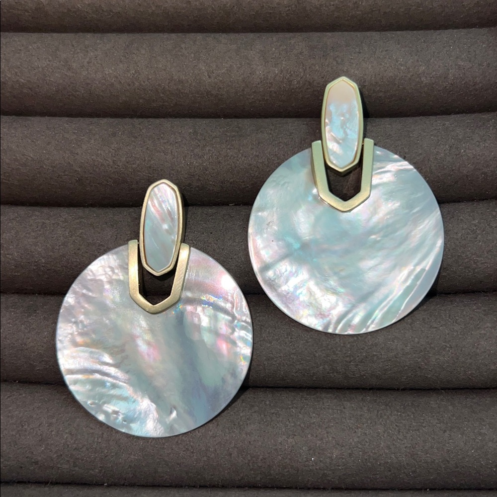 Kendra Scott DiDi Earring - Gold White Mother of Pearl
